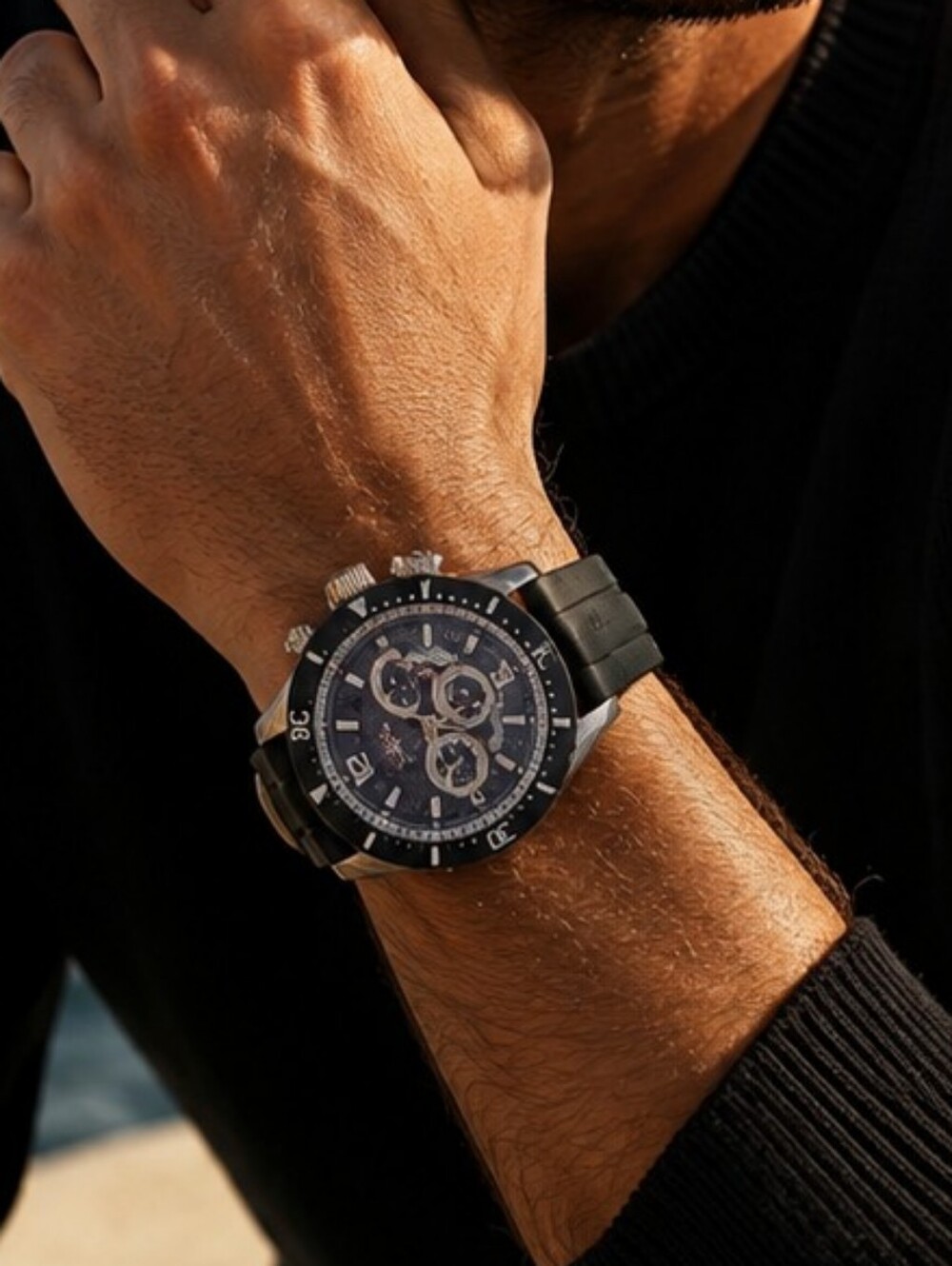 Invicta Pro Diver Chronograph Watch 200M Black Silver Model 23696 w/ Case